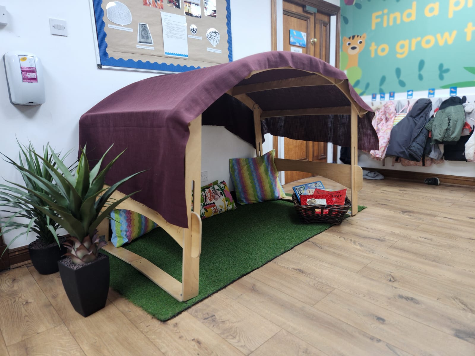 ⭐Mini Den⭐